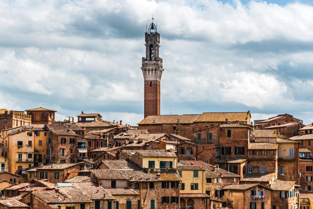 La Piazza del Campo de Siena, una de las plazas más bonitas del mundo